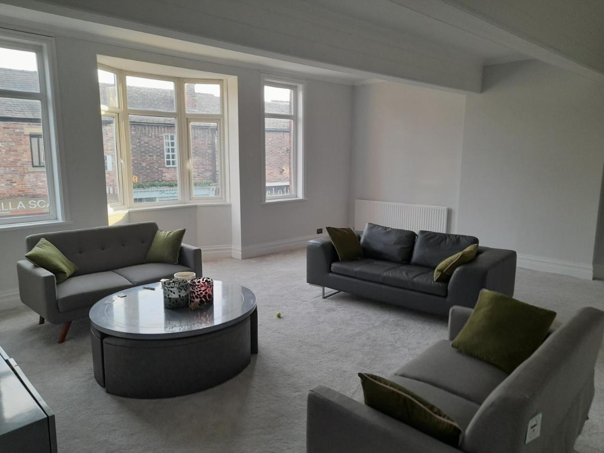 Elegant Spacious 3 Bed- Sleeps 6 -Have A Glamorous Getaway 霍尔 外观 照片